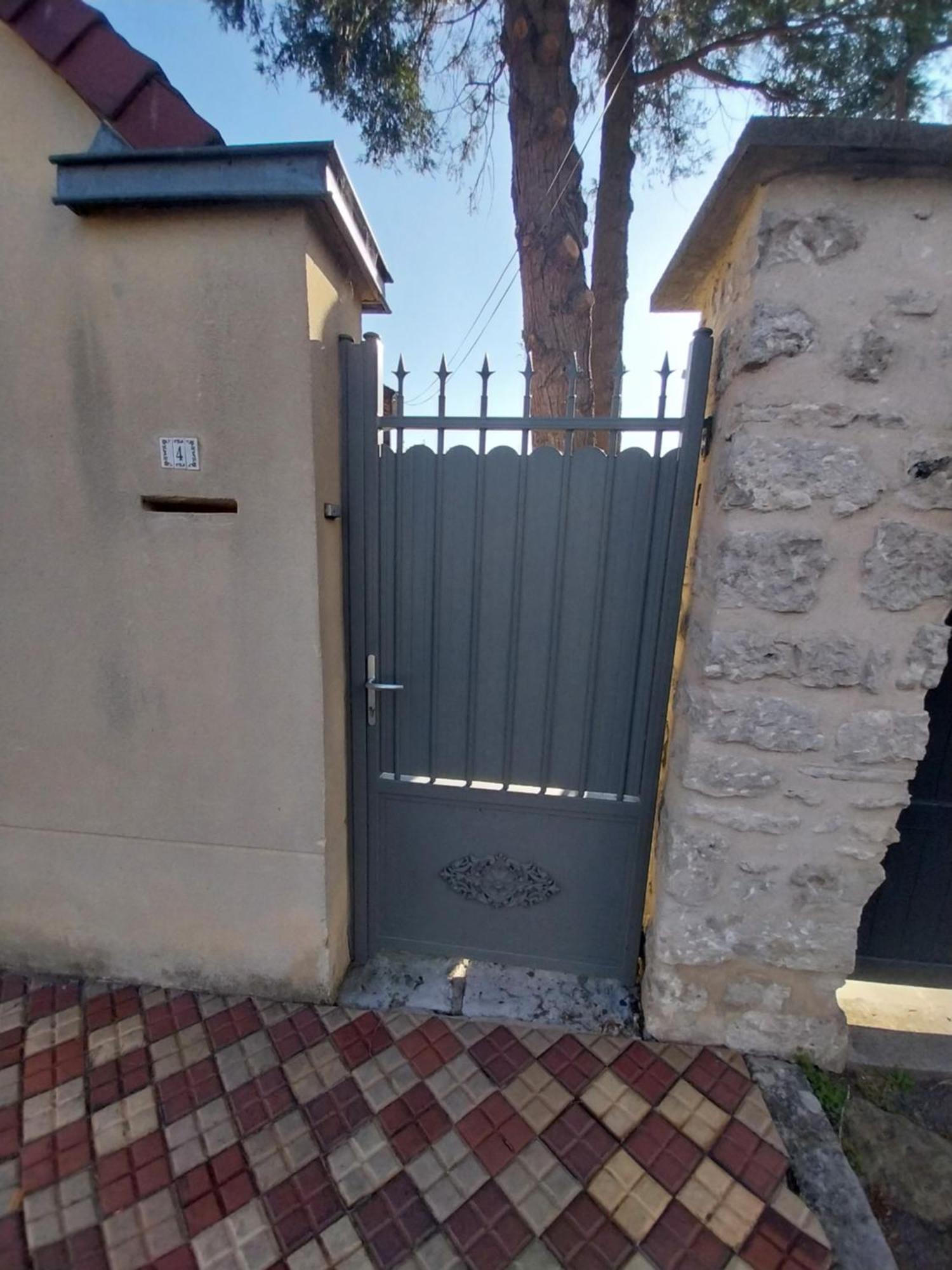 Le Prieure Reposant Hotel Port-Villez Exterior foto